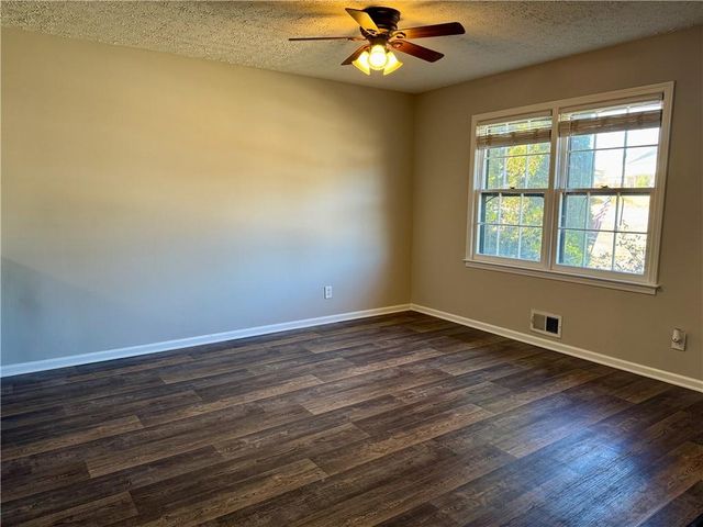 30 Shallowford NE Road, Kennesaw, GA 30144