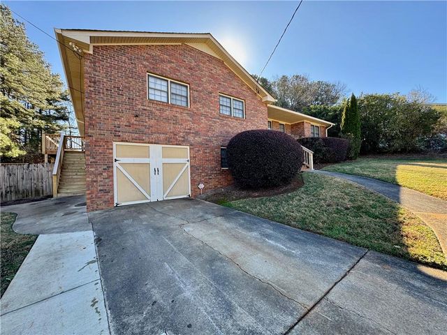 30 Shallowford NE Road, Kennesaw, GA 30144