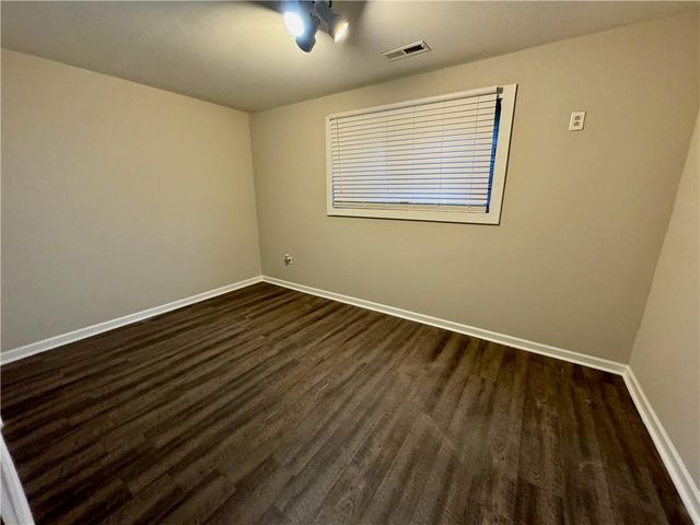 30 Shallowford NE Road, Kennesaw, GA 30144