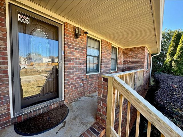 30 Shallowford NE Road, Kennesaw, GA 30144