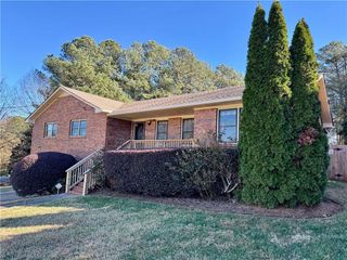 30 Shallowford NE Road, Kennesaw, GA 30144