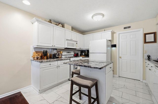 7849 Meadowlark Lane N, Building 19, Reynoldsburg, OH 43068
