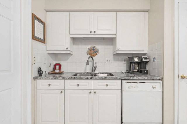 7849 Meadowlark Lane N, Building 19, Reynoldsburg, OH 43068