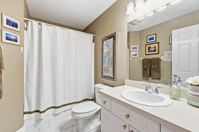 7849 Meadowlark Lane N, Building 19, Reynoldsburg, OH 43068