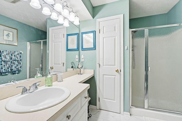 7849 Meadowlark Lane N, Building 19, Reynoldsburg, OH 43068