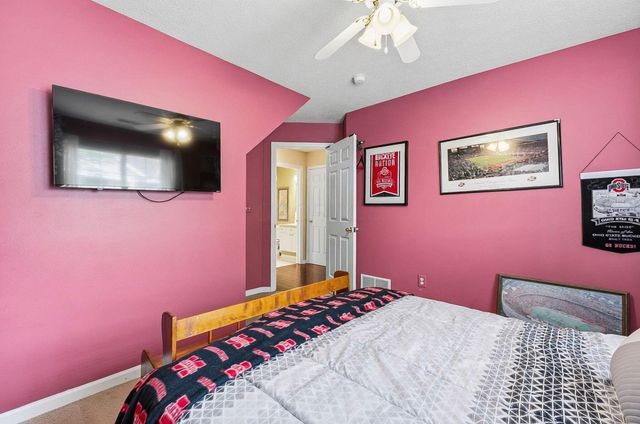 7849 Meadowlark Lane N, Building 19, Reynoldsburg, OH 43068