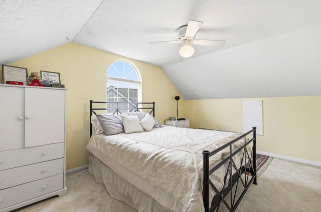 7849 Meadowlark Lane N, Building 19, Reynoldsburg, OH 43068