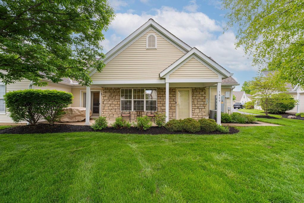 7849 Meadowlark Lane N, Building 19, Reynoldsburg, OH 43068