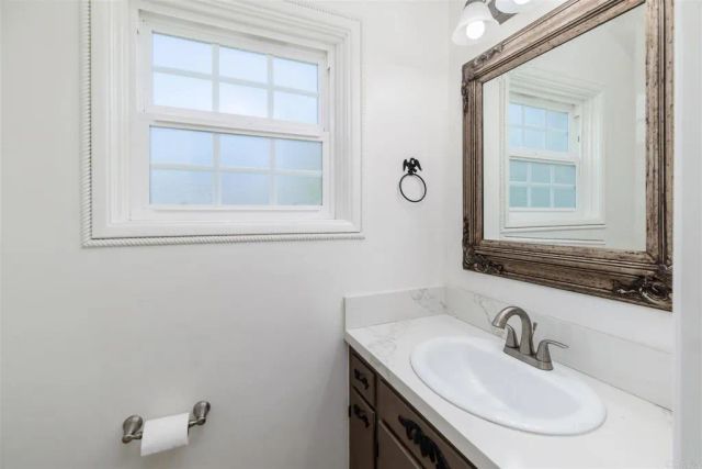 678 Silvergate Ave, San Diego, CA 92106