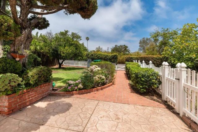 678 Silvergate Ave, San Diego, CA 92106