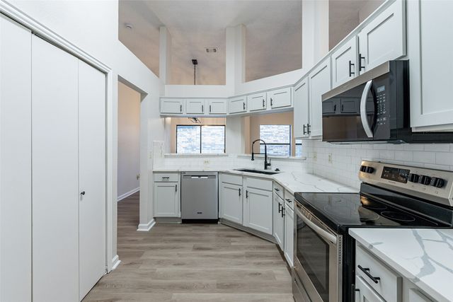 2203 Greenview Drive, Carrollton, TX 75010