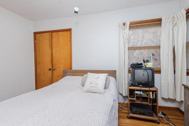 8824 W Harrison AVENUE, West Allis, WI 53227