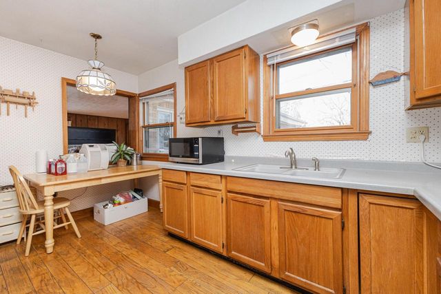 8824 W Harrison AVENUE, West Allis, WI 53227