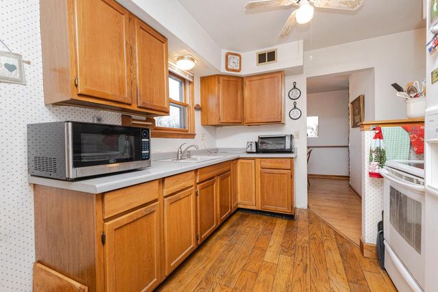 8824 W Harrison AVENUE, West Allis, WI 53227