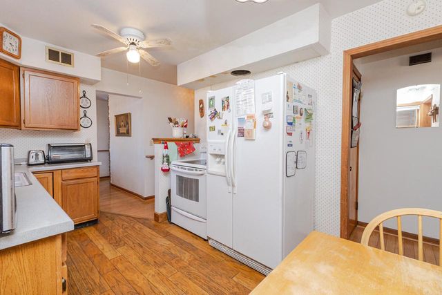 8824 W Harrison AVENUE, West Allis, WI 53227