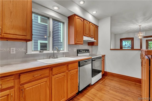 77 Fordham Drive, Buffalo, NY 14216