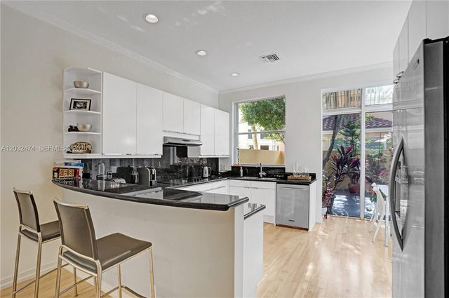 3718 NE 208th Street 3718, Aventura, FL 33180
