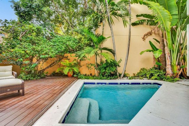 3718 NE 208th Street 3718, Aventura, FL 33180