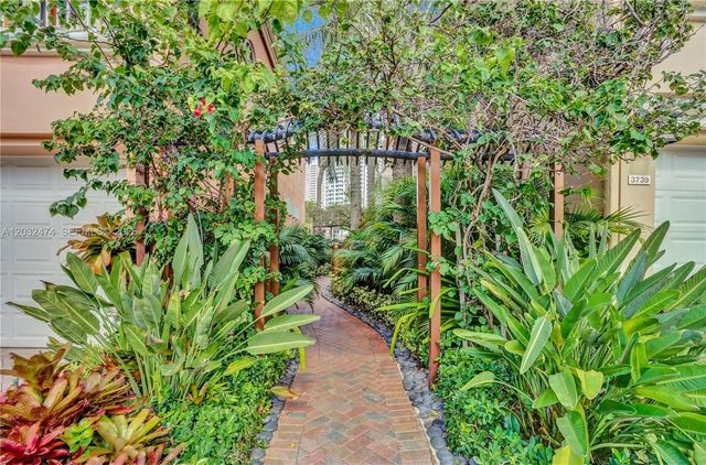 3718 NE 208th Street 3718, Aventura, FL 33180