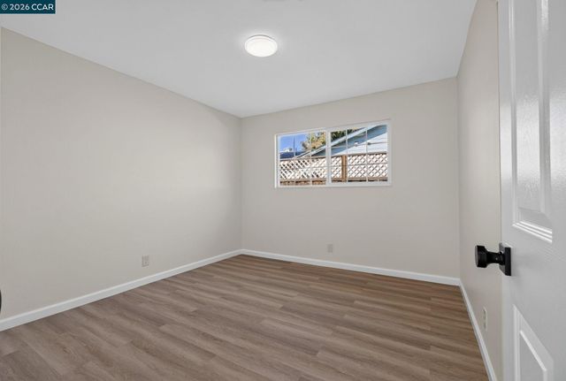 1883 Lynwood Dr, Concord, CA 94519