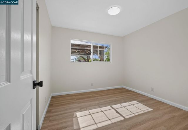 1883 Lynwood Dr, Concord, CA 94519
