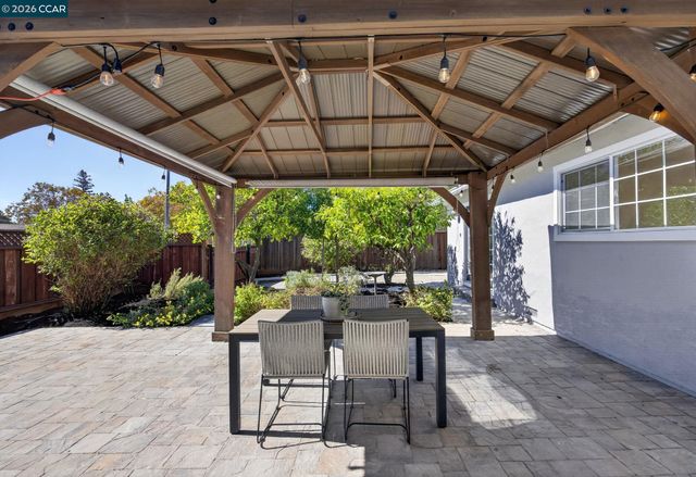 1883 Lynwood Dr, Concord, CA 94519