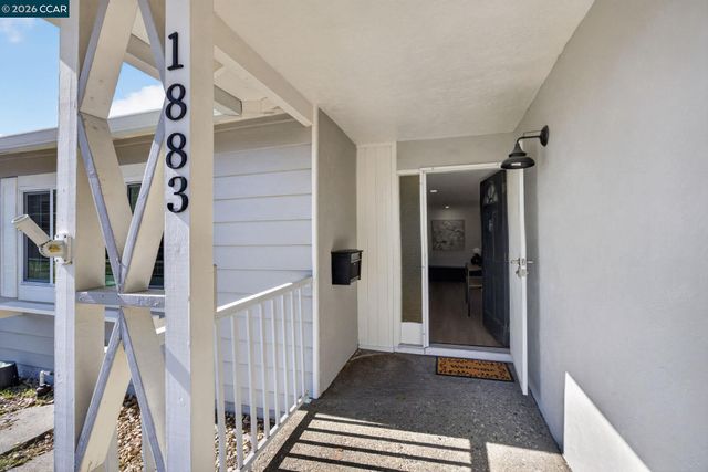 1883 Lynwood Dr, Concord, CA 94519