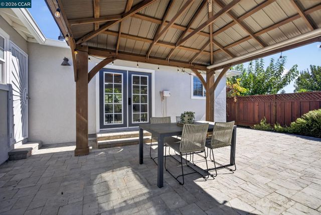 1883 Lynwood Dr, Concord, CA 94519