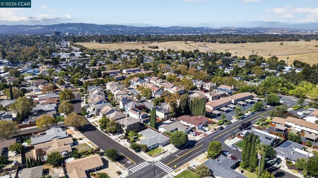 1883 Lynwood Dr, Concord, CA 94519