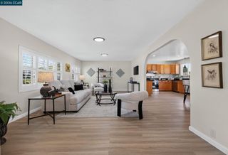 1883 Lynwood Dr, Concord, CA 94519
