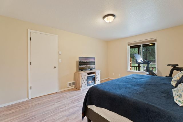 60488 Umatilla Circle, Bend, OR 97702