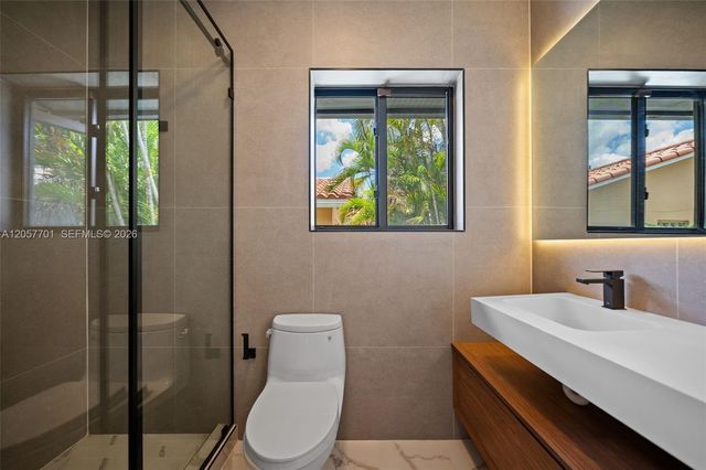 16431 NE 34th Avenue, North Miami Beach, FL 33160