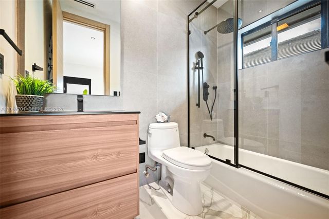 16431 NE 34th Avenue, North Miami Beach, FL 33160