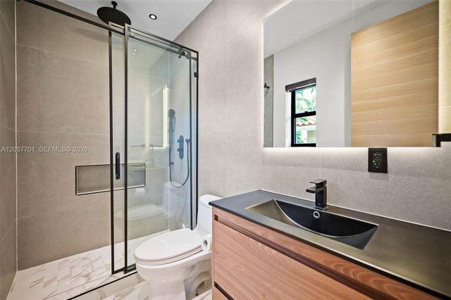 16431 NE 34th Avenue, North Miami Beach, FL 33160