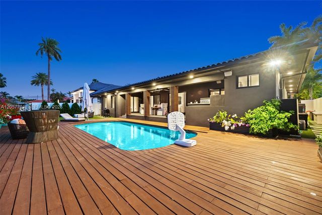 16431 NE 34th Avenue, North Miami Beach, FL 33160