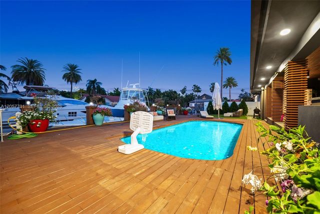16431 NE 34th Avenue, North Miami Beach, FL 33160