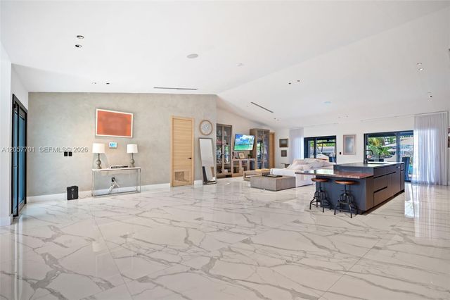16431 NE 34th Avenue, North Miami Beach, FL 33160