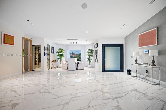16431 NE 34th Avenue, North Miami Beach, FL 33160