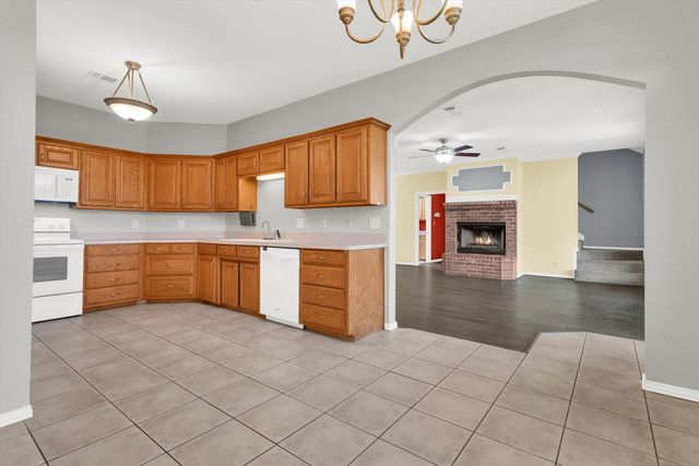 106 Country View Circle, Pottsboro, TX 75076