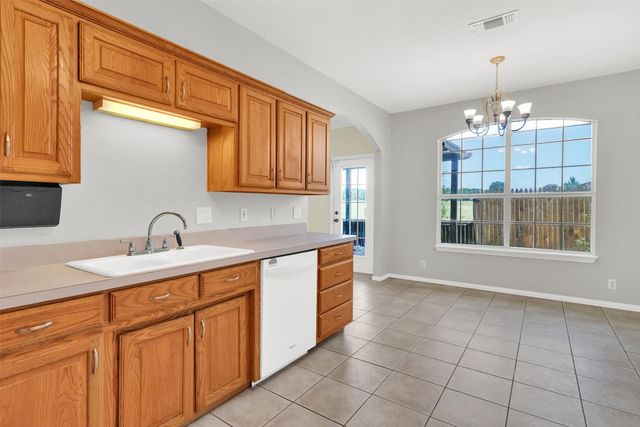 106 Country View Circle, Pottsboro, TX 75076