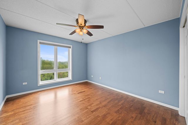 6807 N Milwaukee Avenue 601, Niles, IL 60714
