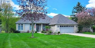 1698 Oakleigh Woods Drive Nw 7, City Of Grand Rapids, MI 49504
