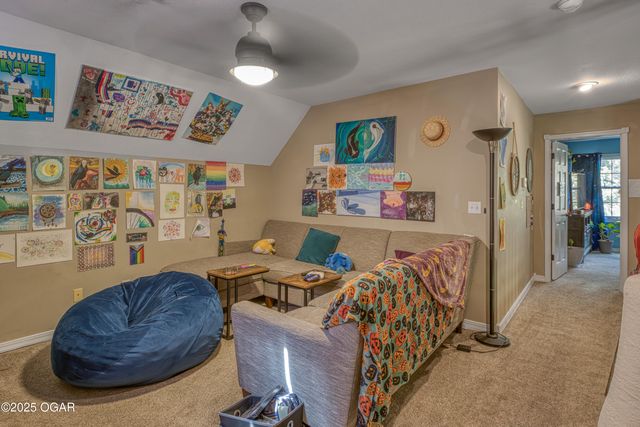 6335 W Junge Boulevard, Joplin, MO 64804