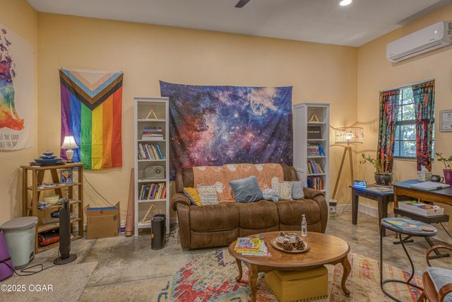 6335 W Junge Boulevard, Joplin, MO 64804