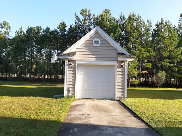 194 Avonshire Drive, Summerville, SC 29483