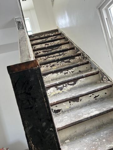 647 Vermont Street, Gary, IN 46402