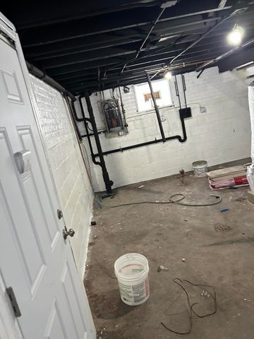 647 Vermont Street, Gary, IN 46402