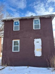 647 Vermont Street, Gary, IN 46402