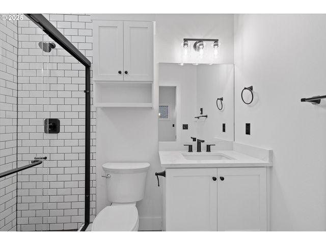 313 Se OAR Ave, Lincoln City, OR 97367