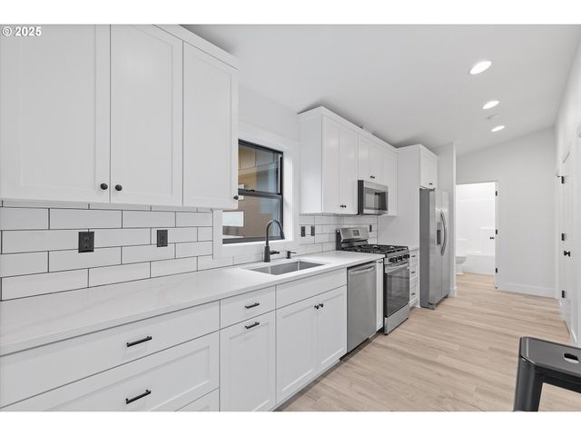 313 Se OAR Ave, Lincoln City, OR 97367